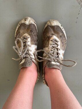 1 pair nfinity vengeance Competition Cheerleading sneakers very used